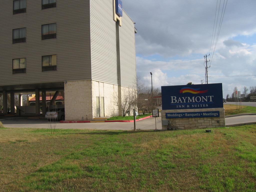 Отель Baymont By Wyndham Колумбус Экстерьер фото